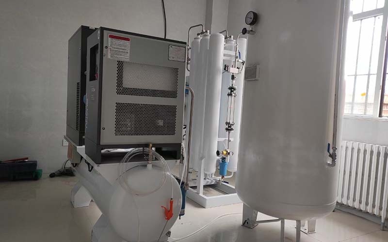 医用中心供氧系统选择制氧机供氧的优劣势